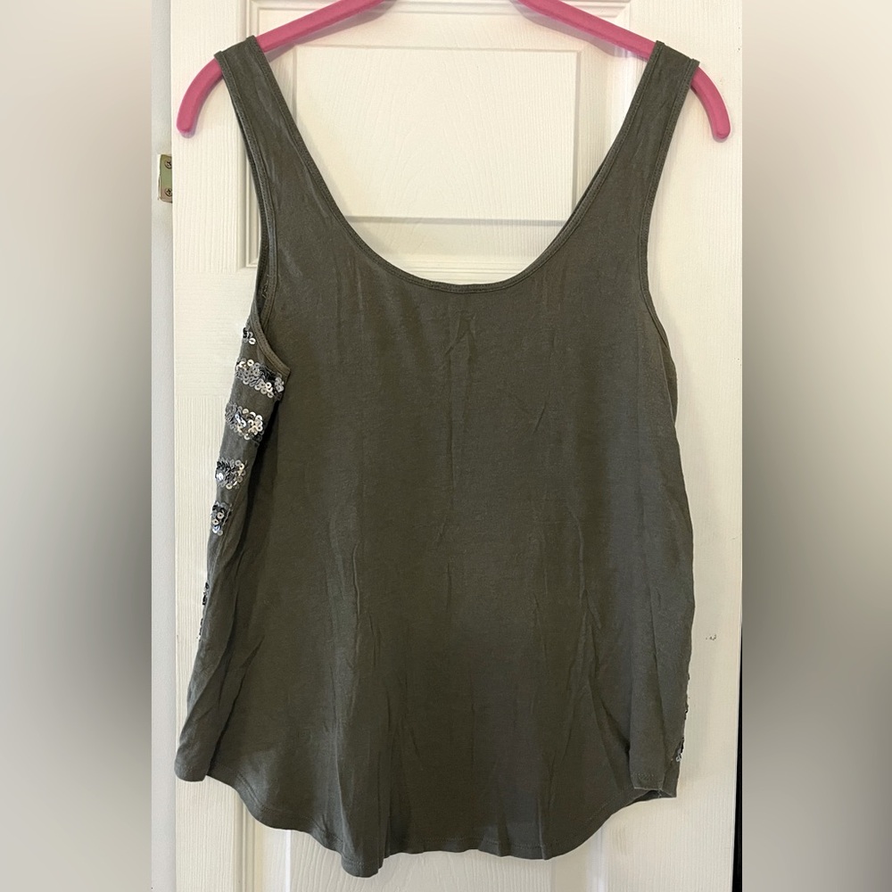 Express Sequin Tank - Picture 3 of 4